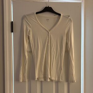 GAP Cream Long Sleeve V-Neck Top